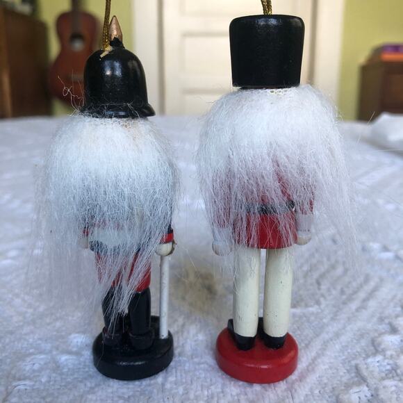 Vintage Wooden Hand Painted Toy Soldier Ornaments Set Of Two Nutcracker 4" - Picture 2 of 8
